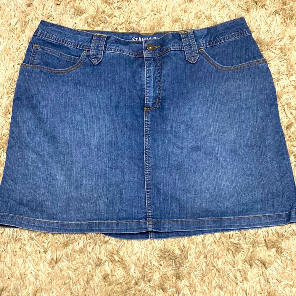 St. John’s Bay Denim Skort Size 14